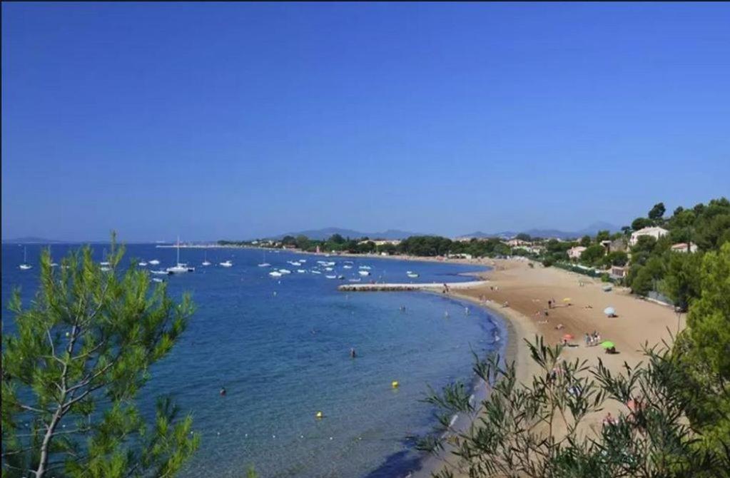 Les Soleiades Apartment La Londe-les-Maures ภายนอก รูปภาพ