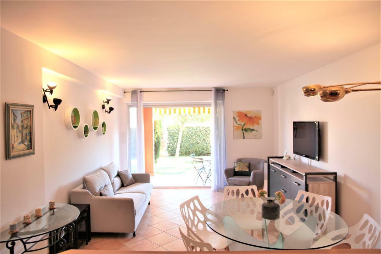 Les Soleiades Apartment La Londe-les-Maures ภายนอก รูปภาพ